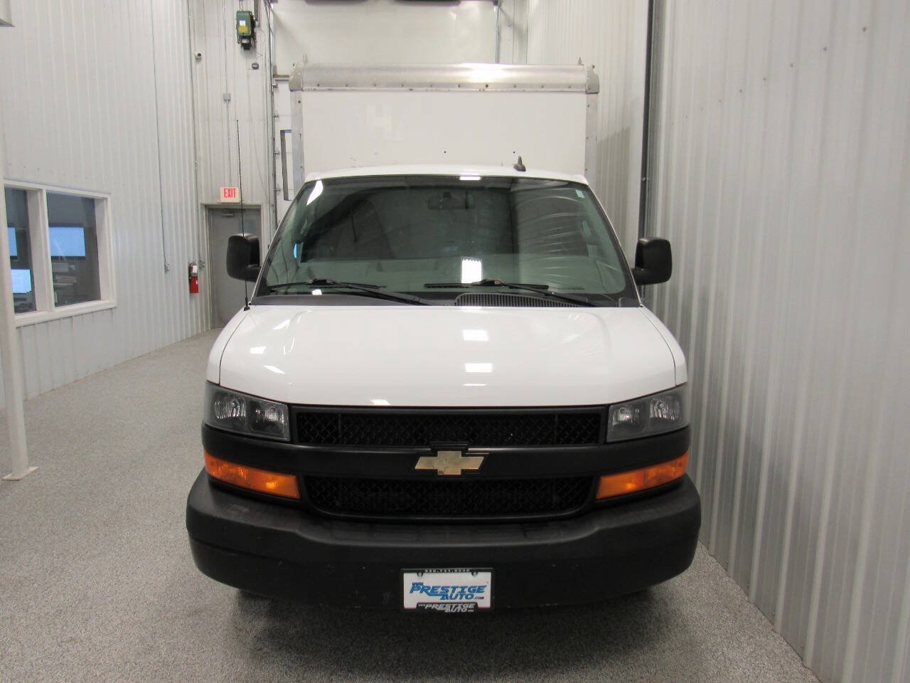 Used 2020 Chevrolet Express 3500 w/ Power Convenience Package RWD image 9