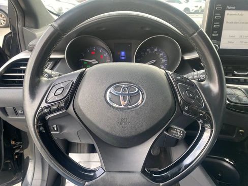 Used 2019 Toyota C-HR LE image 11