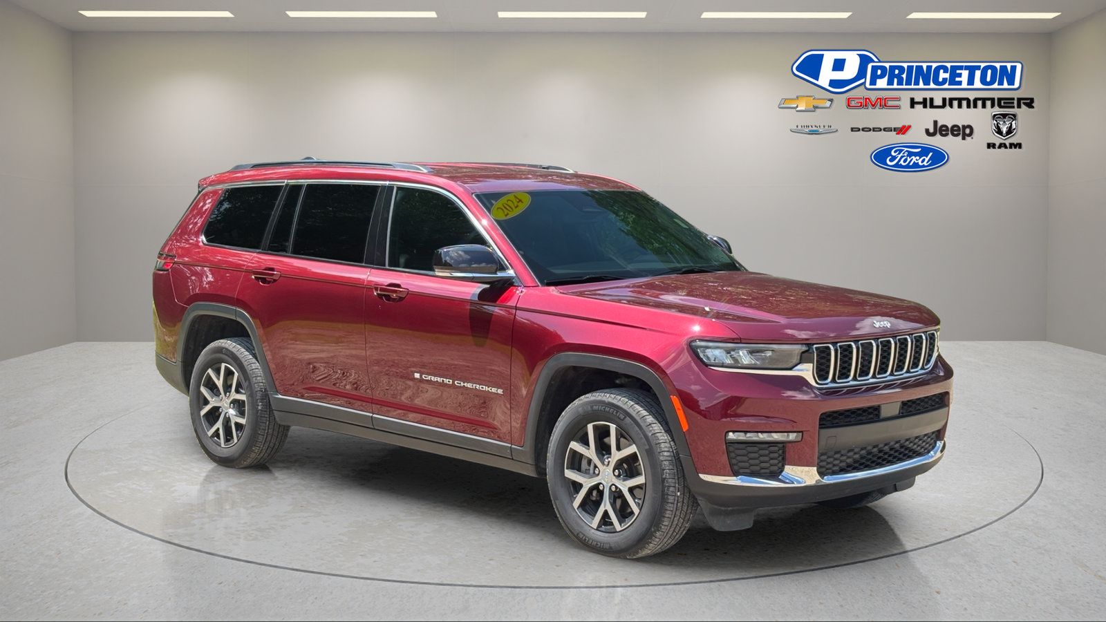 Used 2024 Jeep Grand Cherokee L Limited AWD/4WD image 1