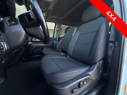 Used 2024 GMC Sierra 2500 SLE w/ SLE Convenience Package image 3