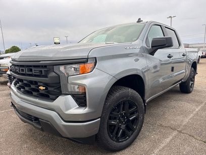 New 2026 Chevrolet Silverado 1500 Custom w/ Turbomax Blackout Package