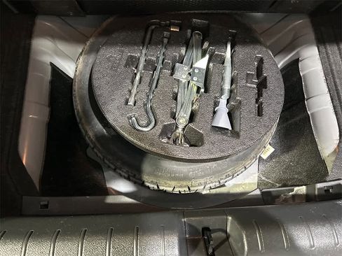 Used 2019 Honda Civic EX image 12