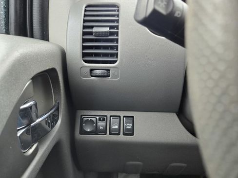 Used 2019 Nissan Frontier SV AWD/4WD image 22