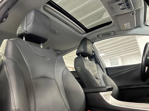 Certified 2016 Toyota Prius Four w/ Advanced Technology Package FWD image 21