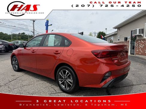Used 2023 Kia Forte LXS w/ LXS Technology Package FWD image 4