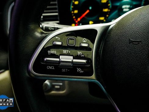 Used 2022 Mercedes-Benz GLE 580 4MATIC w/ Night Package image 31