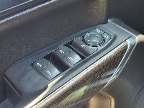 Used 2020 Chevrolet Silverado 1500 LT RWD image 30