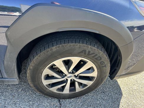 Used 2024 Subaru Outback Premium w/ Popular Package #1A AWD/4WD image 9