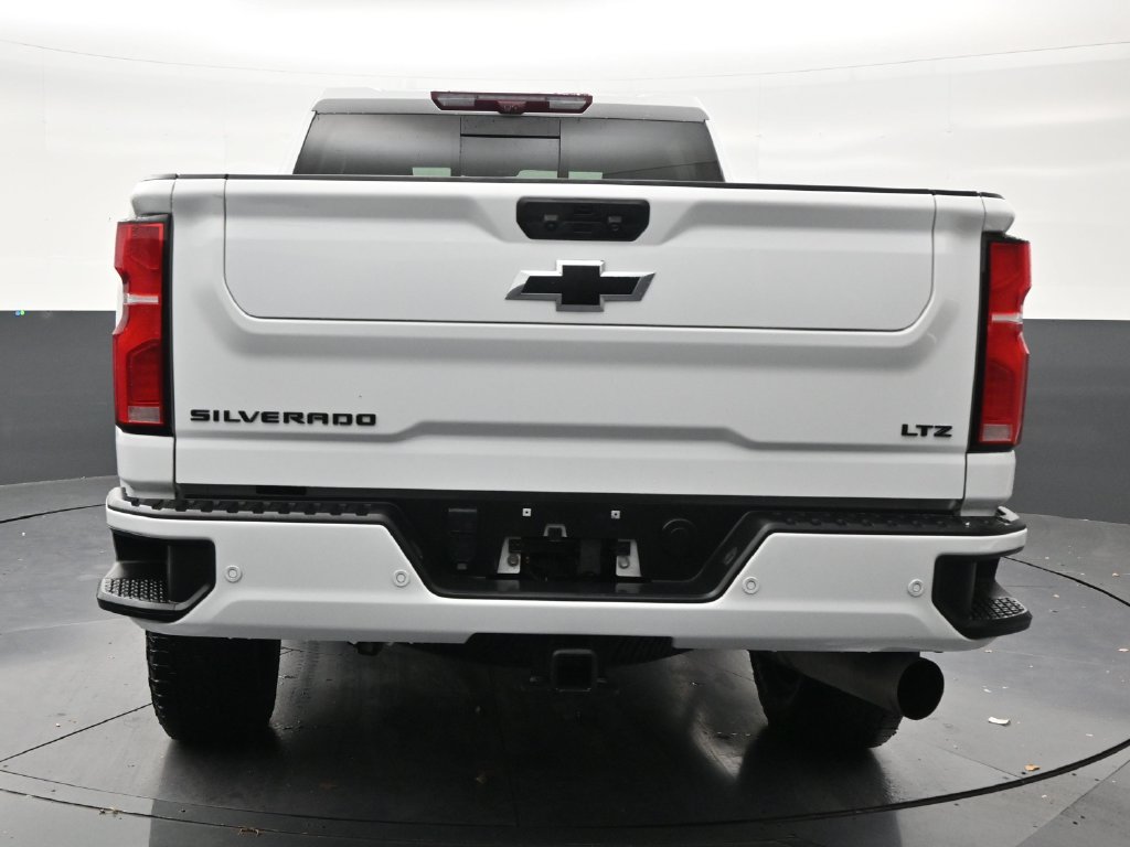 Used 2024 Chevrolet Silverado 2500 LTZ w/ LTZ Plus Package AWD/4WD image 4