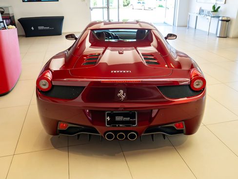 Certified 2013 Ferrari 458 Spider RWD image 29