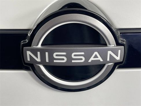 New 2026 Nissan Pathfinder Platinum image 19