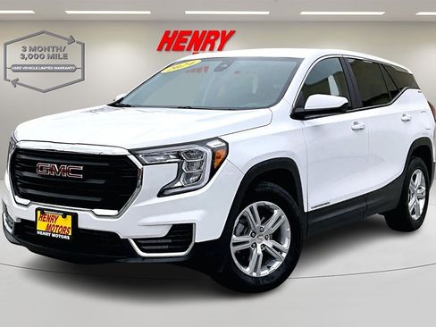 Used 2024 GMC Terrain SLE image 3
