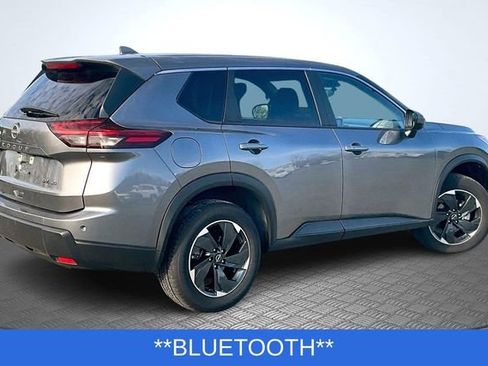 Used 2024 Nissan Rogue SV image 7