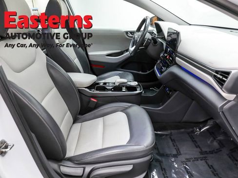 Used 2020 Hyundai Ioniq Limited image 40