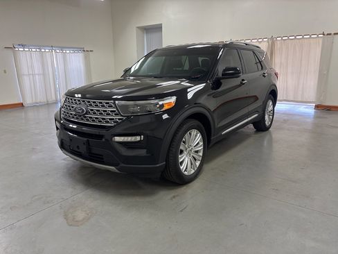 Used 2020 Ford Explorer Limited w/ Class III Trailer Tow Package image 4