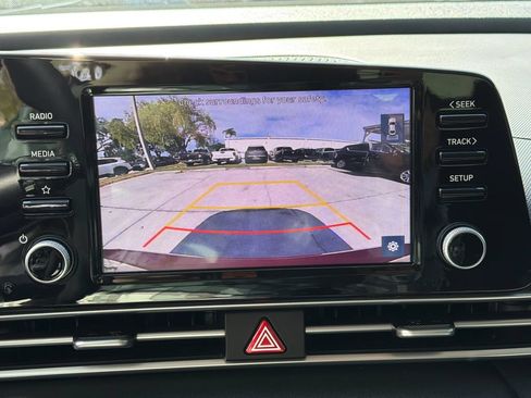 Used 2021 Hyundai Elantra SEL w/ Convenience Package FWD image 25