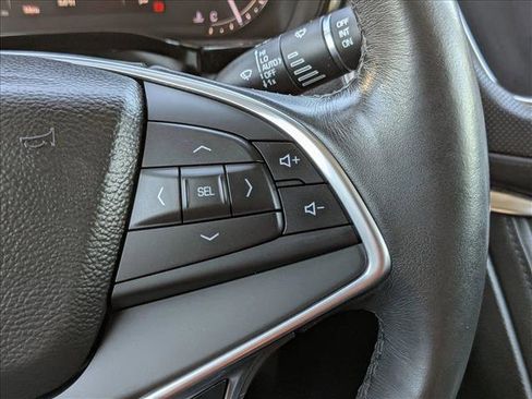 Used 2017 Cadillac XT5 Luxury image 15