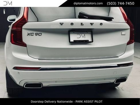 Used 2021 Volvo XC90 T8 Inscription w/ Advanced Package AWD/4WD image 16