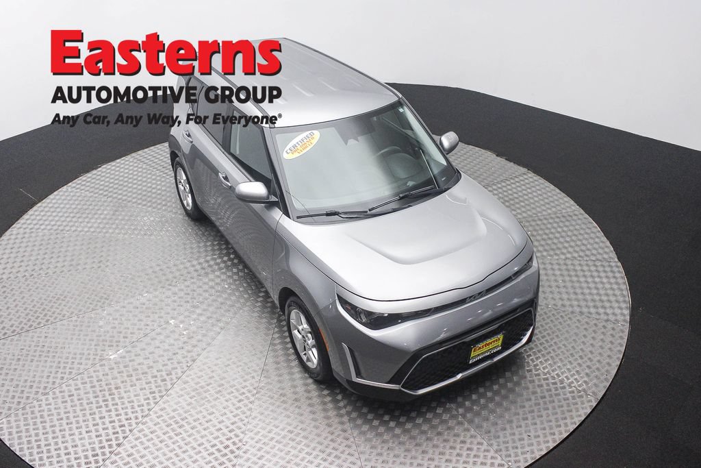 Used 2023 Kia Soul LX w/ Option Group 015 FWD image 5