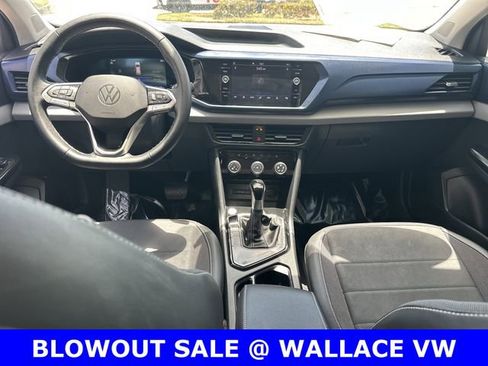 Certified 2023 Volkswagen Taos SE FWD image 16