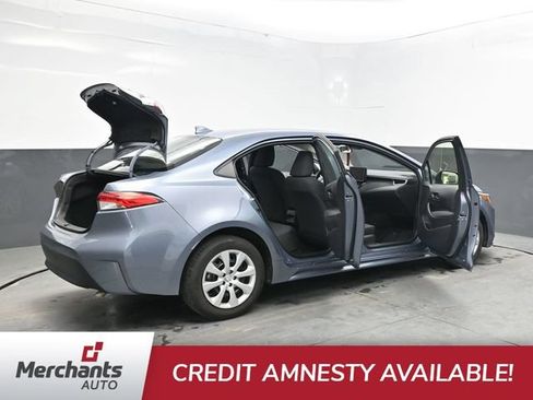 Used 2025 Toyota Corolla LE FWD image 39