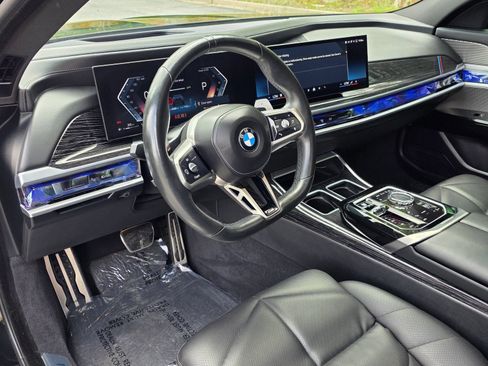 Used 2023 BMW 740i w/ Parking Assistance Package RWD image 15