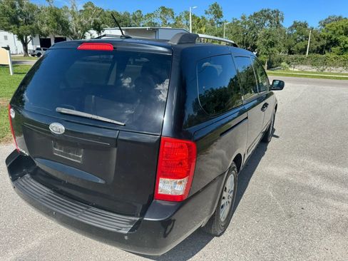 Used 2012 Kia Sedona LX FWD image 7