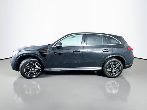 Certified 2025 Mercedes-Benz GLC 300 GLC 300 image 4