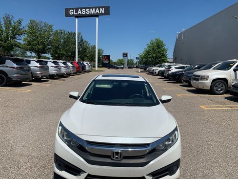 Used 2016 Honda Civic EX-L image 2
