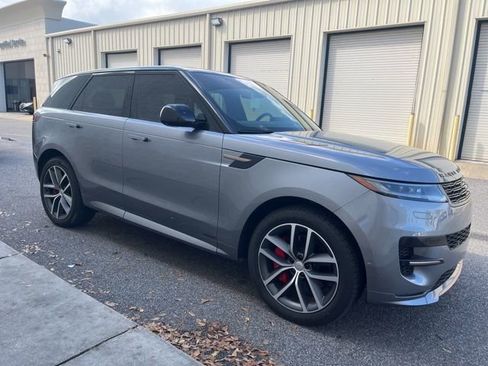 Used 2024 Land Rover Range Rover Sport Autobiography image 3