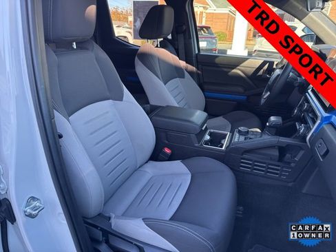 Used 2024 Toyota Tacoma TRD Sport image 12