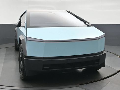 Used 2024 Tesla Cybertruck Cyberbeast AWD/4WD image 8