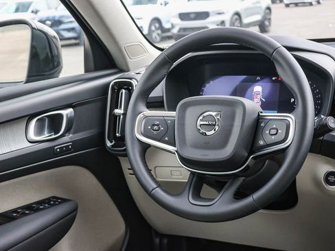 New 2026 Volvo XC40 B5 Plus w/ Protection Package Premier image 25