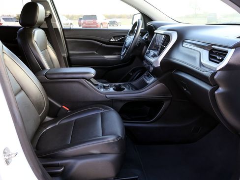 Used 2023 GMC Acadia SLT AWD/4WD image 13