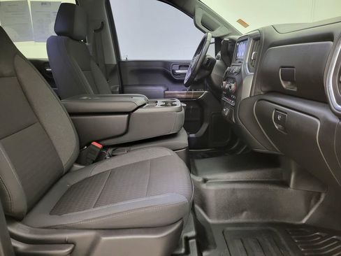 Used 2020 Chevrolet Silverado 1500 LT w/ Convenience Package image 36