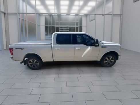 Used 2017 Ford F150 XLT w/ Equipment Group 302A Luxury AWD/4WD image 9