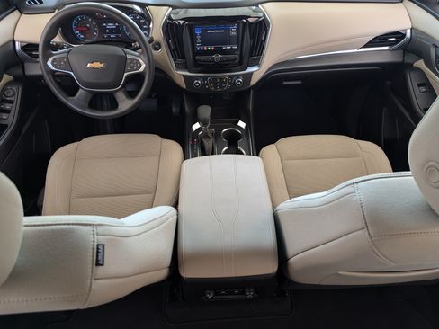 Used 2023 Chevrolet Traverse LS FWD image 23