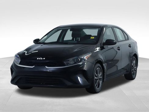 Used 2023 Kia Forte LXS FWD image 8
