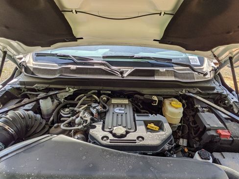 New 2025 RAM 2500 Laramie image 33