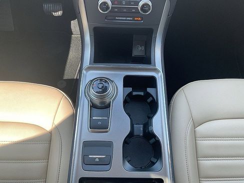 Certified 2022 Ford Edge SEL w/ Convenience Package image 12