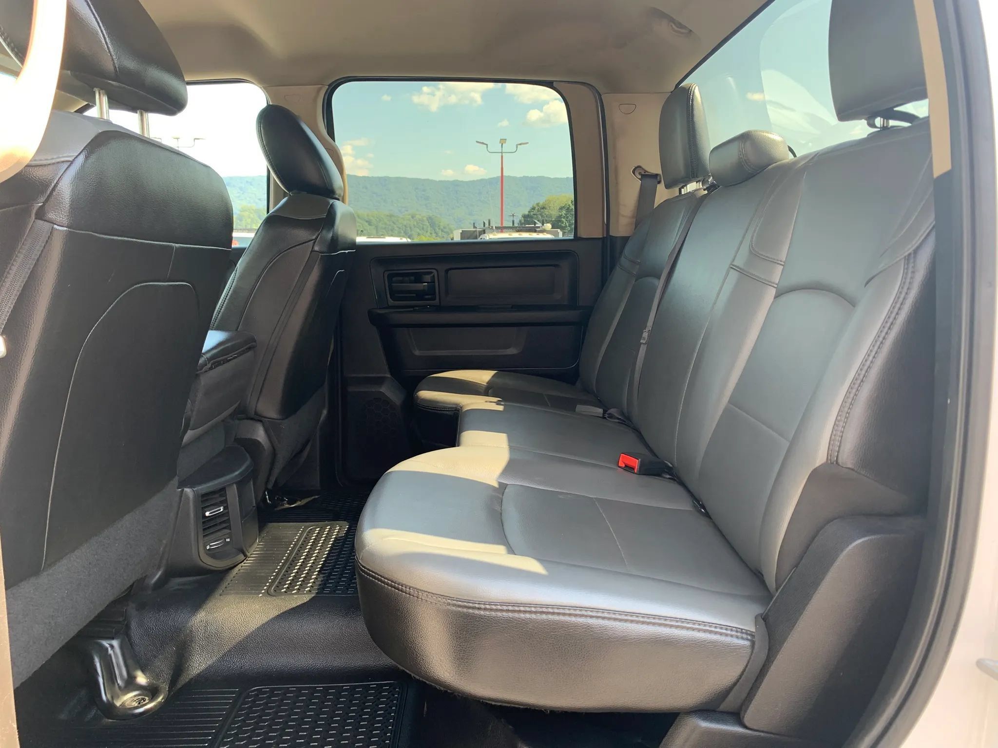 Used 2019 RAM 3500 Tradesman AWD/4WD image 25