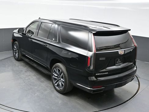 Certified 2023 Cadillac Escalade ESV Sport w/ Touring Package AWD/4WD image 32