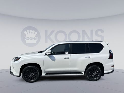 Used 2023 Lexus GX 460 Luxury w/ Sport Design Package AWD/4WD image 2