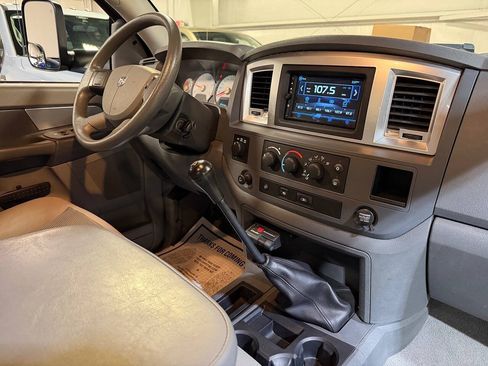 Used 2008 Dodge Ram 3500 Truck SLT AWD/4WD image 10