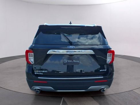 Used 2023 Ford Explorer Limited w/ Equipment Group 301A AWD/4WD image 6