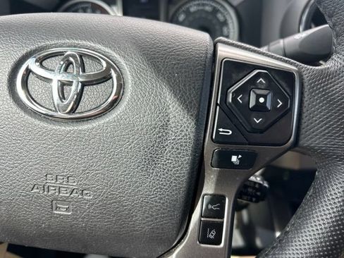 Used 2021 Toyota Tacoma SR5 RWD image 16