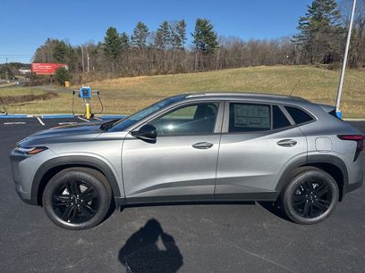 New 2026 Chevrolet Trax ACTIV w/ Sunroof Package
