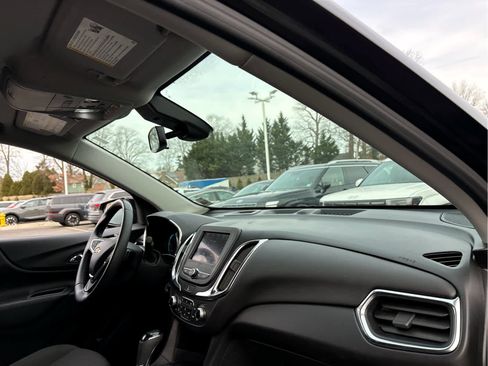 Used 2020 Chevrolet Equinox LT image 26