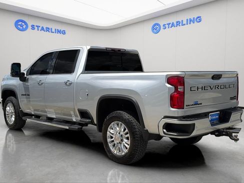 Used 2022 Chevrolet Silverado 2500 High Country w/ LPO, Dark Essentials Package AWD/4WD image 5