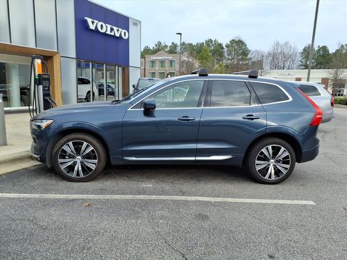 Used 2023 Volvo XC60 B5 Plus w/ Climate Package FWD image 8